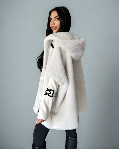 Lúmina Hush – Abrigo Ultra-Suave con Capucha y Cremallera | Calidez y Estilo para esta Navidad 2025